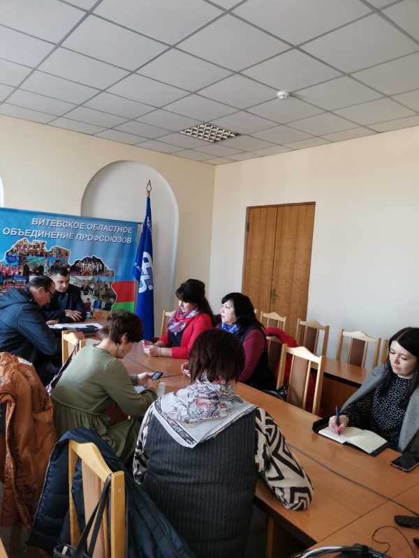 17 ноября 2022 года состоялось очередное заседание президиума областного комитета профсоюза