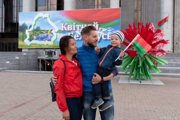 Родительская неделя в Беларуси объединит День матери и День отца